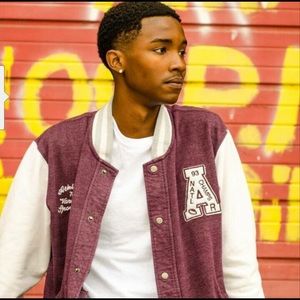 Meet your Posher, Cameron